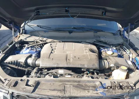 2022 Land Rover Range Rover Sport Svr/Svr Carbon Edition from USA, damaged, VIN SALWZ2RE2NA210877